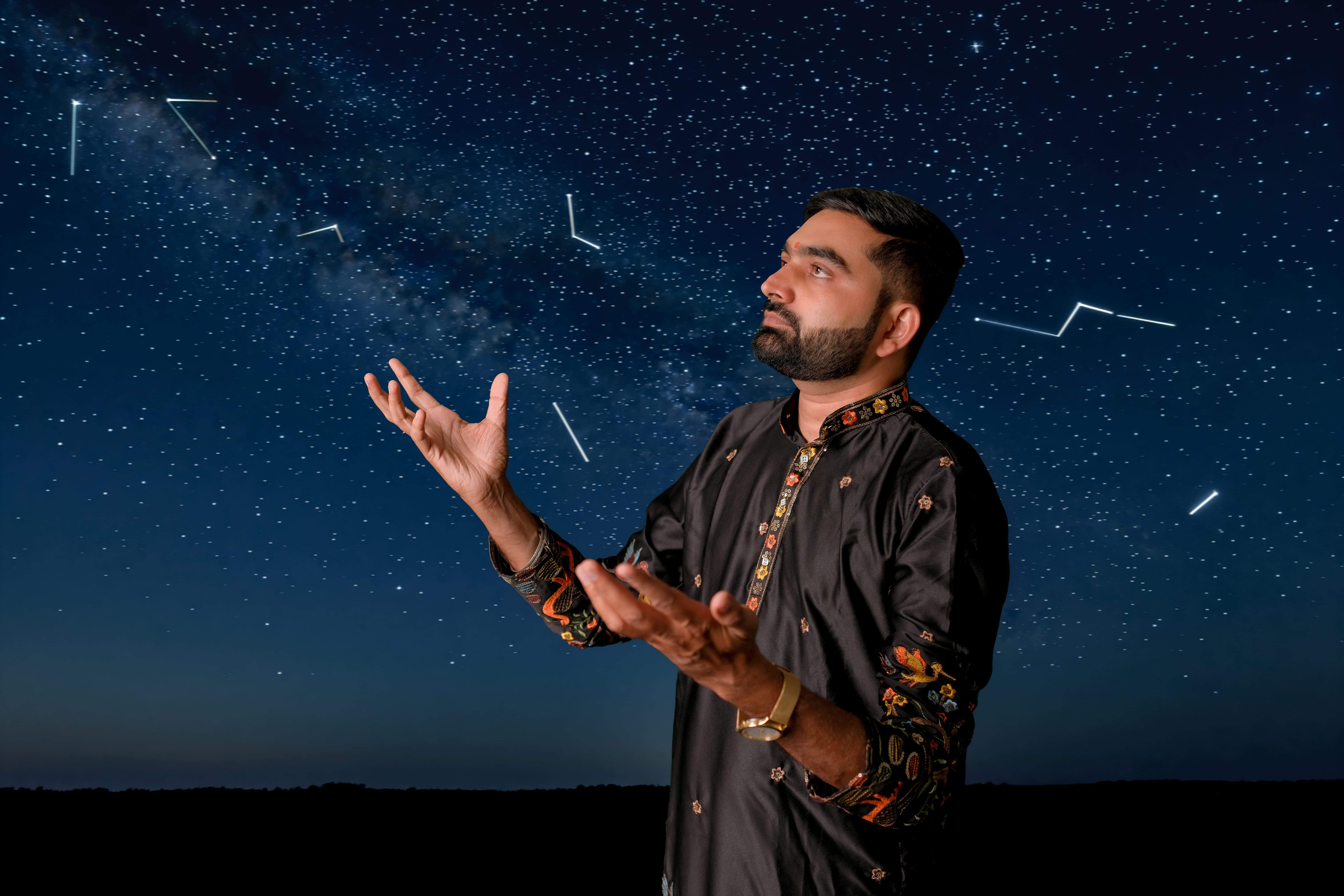 Vishal Maharaj - About Image